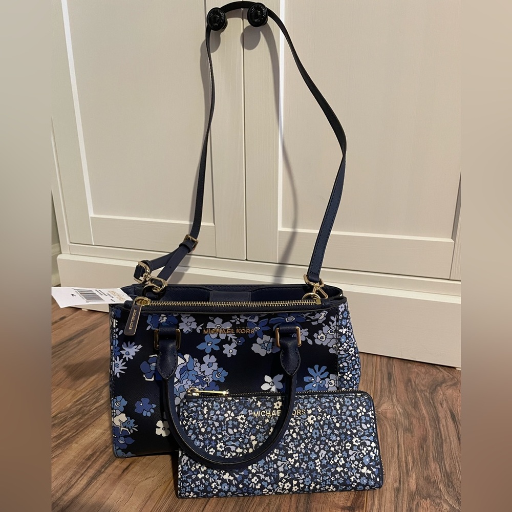 Michael Kors Blue Floral bag and wallet set